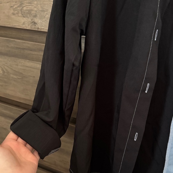 Two-Tone Black and Blue Button-Up Shirt - Picture 2 of 3